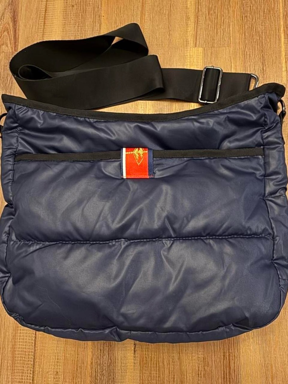 Pretty Rugged Navy Puffer Crossbody Bag NWOT